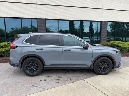 Used 2023 Honda CR-V Sport image 2