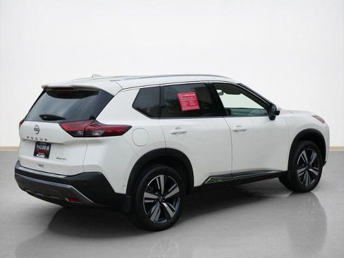 Certified 2023 Nissan Rogue SL w/ SL Premium Package AWD/4WD image 3