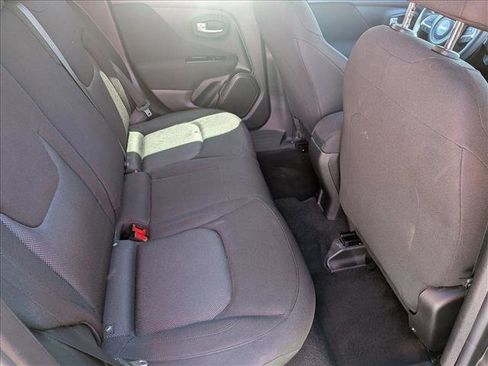 Used 2019 Jeep Renegade Sport w/ Sport Appearance Group AWD/4WD image 18
