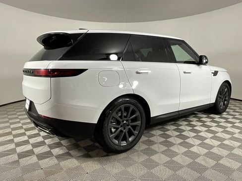 New 2026 Land Rover Range Rover Sport SE image 2