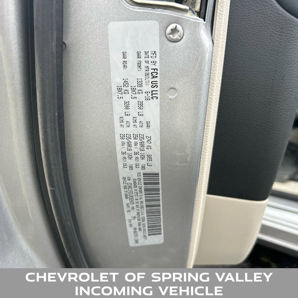 Used 2018 Chrysler Pacifica Touring Plus w/ Tire & Wheel Group FWD image 16