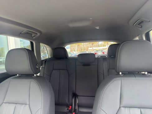 Used 2025 Audi Q5 Premium w/ Convenience Package image 30