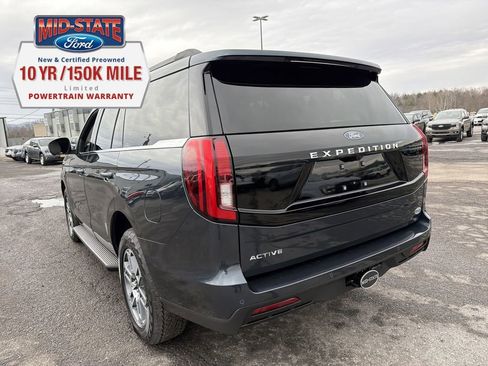 New 2026 Ford Expedition Active image 8