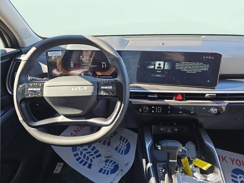 New 2026 Kia Sorento LX image 9