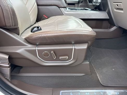 Used 2019 Ford F250 Limited image 23