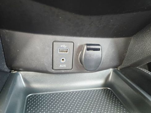 Used 2017 Nissan Rogue SL w/ SL Premium Package image 28