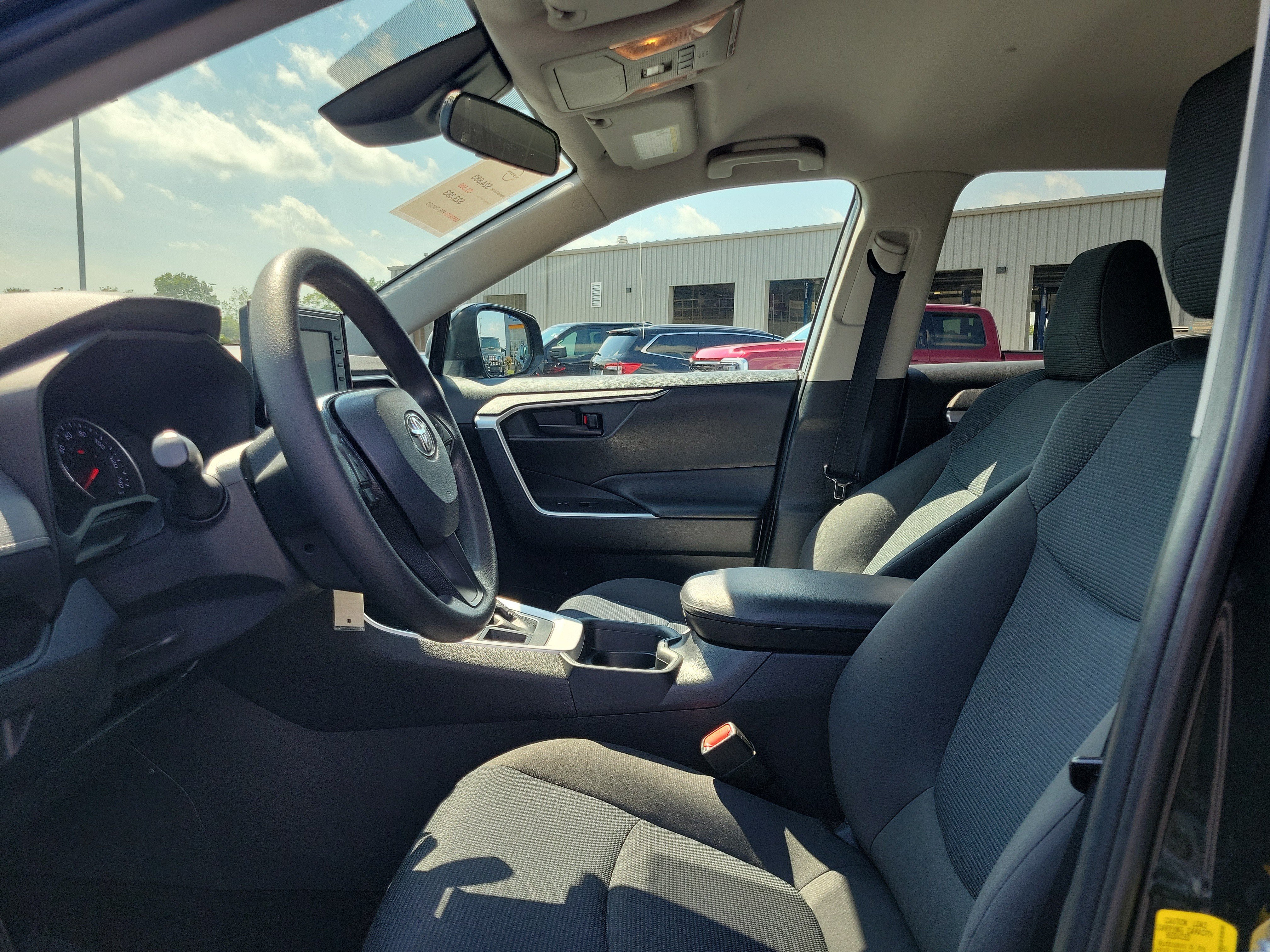 Used 2020 Toyota RAV4 LE w/ All Weather Liner Package AWD/4WD image 15