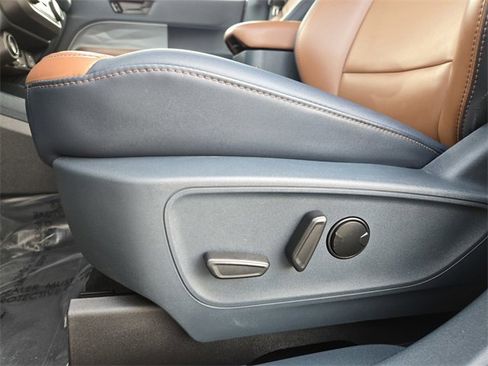 Certified 2024 Ford Maverick Lariat image 20