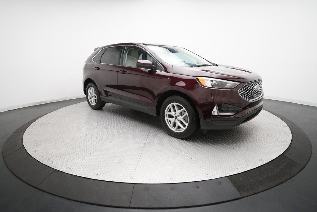Used 2024 Ford Edge SEL w/ Convenience Package AWD/4WD image 37