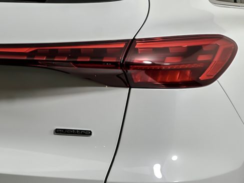 Used 2025 Audi Q5 Premium Plus w/ Premium Plus AWD/4WD image 26