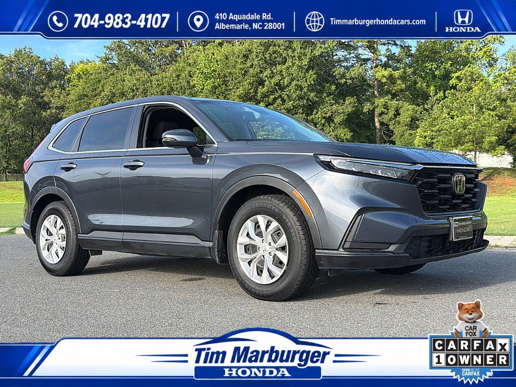 Used 2025 Honda CR-V LX image 1