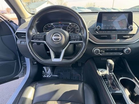 Certified 2024 Nissan Altima 2.5 SR image 13