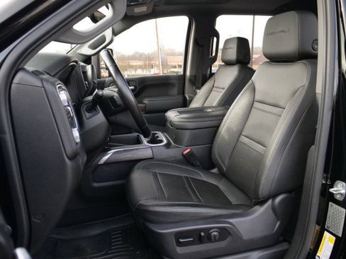 Used 2021 GMC Sierra 3500 Denali w/ Denali Ultimate Package image 3