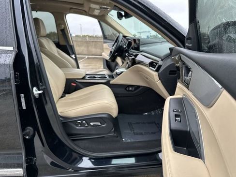 Used 2025 Acura MDX w/ Technology Package image 29
