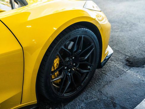 Used 2025 Chevrolet Corvette Z06 RWD image 15