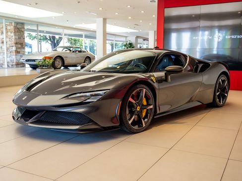 Certified 2023 Ferrari SF90 Stradale AWD/4WD image 4