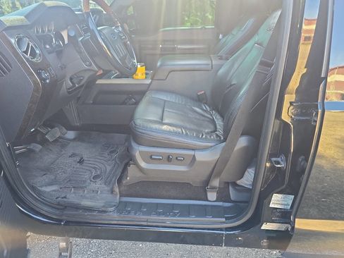 Used 2013 Ford F250 Platinum w/ FX4 Off Road Pkg image 11