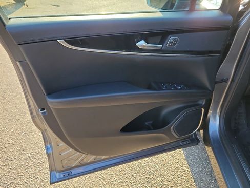 Used 2023 Lincoln Nautilus FWD image 20