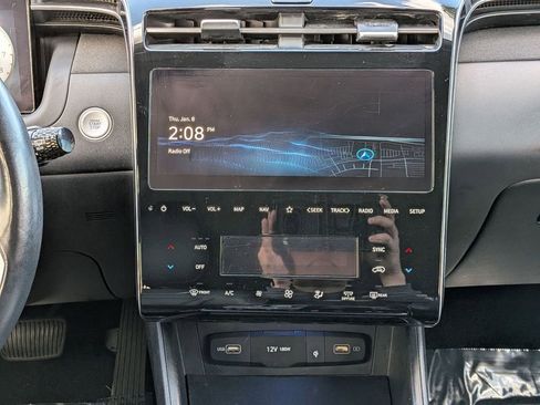 Certified 2024 Hyundai Tucson Limited image 23