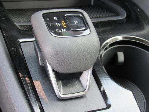 New 2026 Nissan Rogue SV FWD image 25