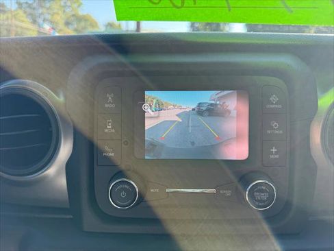 Certified 2021 Jeep Gladiator Sport image 24