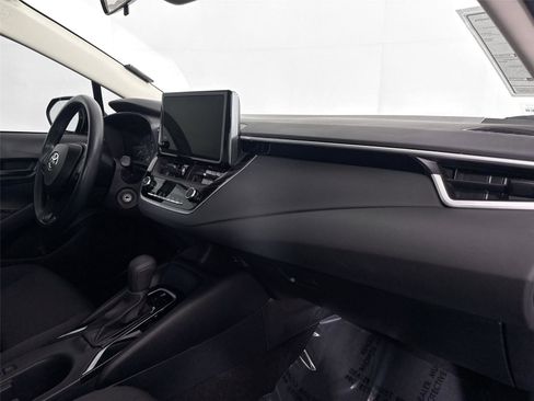 Certified 2023 Toyota Corolla LE image 40