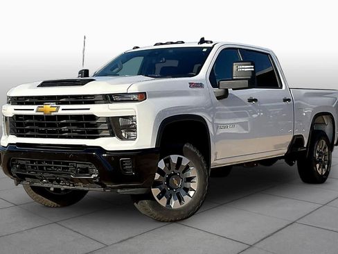 Certified 2025 Chevrolet Silverado 2500 Custom w/ Custom Value Package AWD/4WD image 3