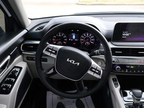 Used 2022 Kia Telluride S image 13