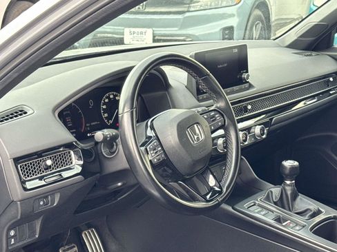 Used 2024 Honda Civic Sport image 12