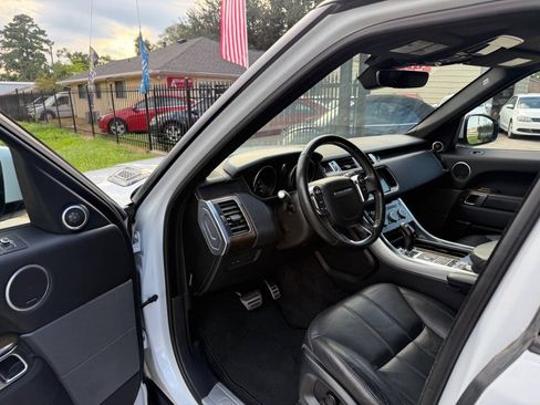 Used 2017 Land Rover Range Rover Sport HSE AWD/4WD image 15