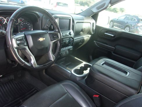 Used 2019 Chevrolet Silverado 1500 LTZ w/ LTZ Plus Package AWD/4WD image 12