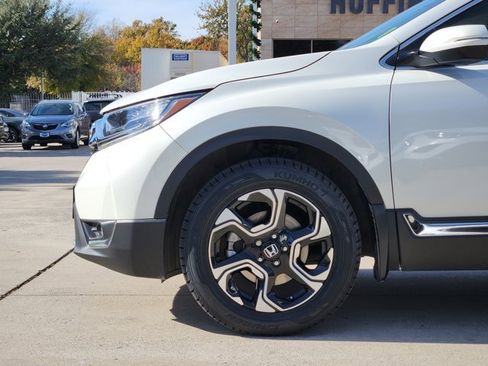 Used 2018 Honda CR-V Touring image 10