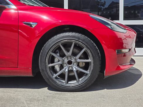 Used 2018 Tesla Model 3 Long Range RWD image 35