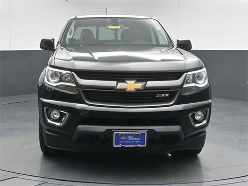 Used 2017 Chevrolet Colorado Z71 image 2
