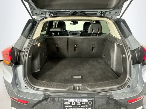 Used 2021 Buick Encore GX Select image 23