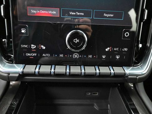 New 2026 GMC Yukon XL Elevation image 9