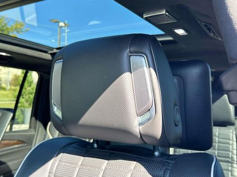 Used 2022 Cadillac Escalade ESV Sport Platinum w/ LPO, ONYX Package image 36