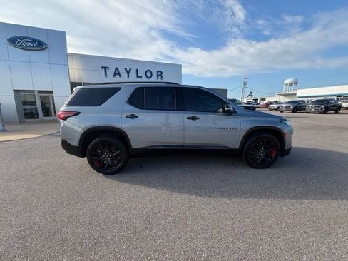 Used 2023 Chevrolet Traverse Premier w/ Redline Edition AWD/4WD image 11