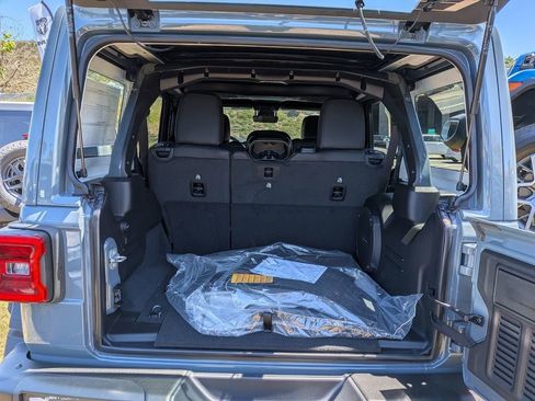 New 2026 Jeep Wrangler Unlimited Rubicon 392 AWD/4WD image 15