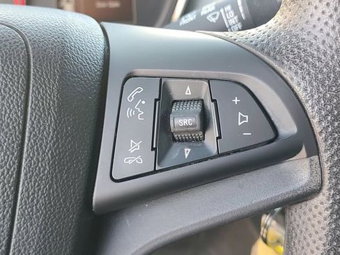 Used 2017 Chevrolet Trax LS image 19