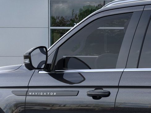 New 2026 Lincoln Navigator L Black Label AWD/4WD image 20