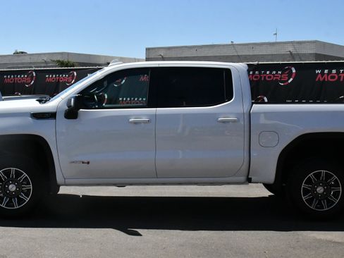 Used 2025 GMC Sierra 1500 AT4 AWD/4WD image 4