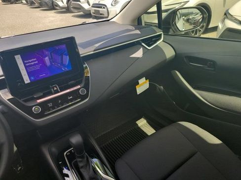 Used 2024 Toyota Corolla LE FWD image 17