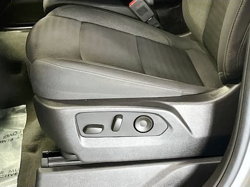 Used 2024 Chevrolet Silverado 1500 LT AWD/4WD image 18