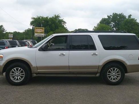 Used 2011 Ford Expedition EL XLT w/ 202A Rapid Spec Order Code AWD/4WD image 1