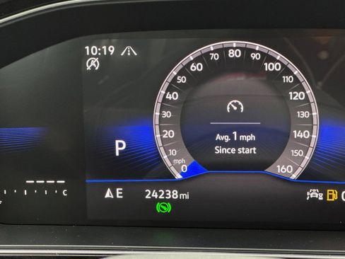 Used 2025 Volkswagen Jetta SE FWD image 21