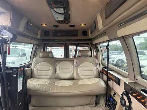 Used 2009 Ford E-250 and Econoline 250 RWD image 32