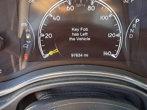 Used 2019 Jeep Grand Cherokee Laredo w/ Security & Convenience Group image 11