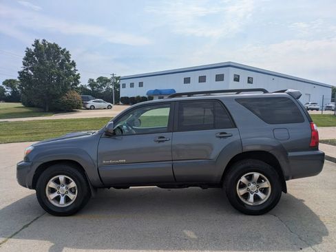 Used 2006 Toyota 4Runner Sport AWD/4WD image 8