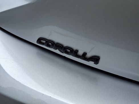 Used 2021 Toyota Corolla SE image 31